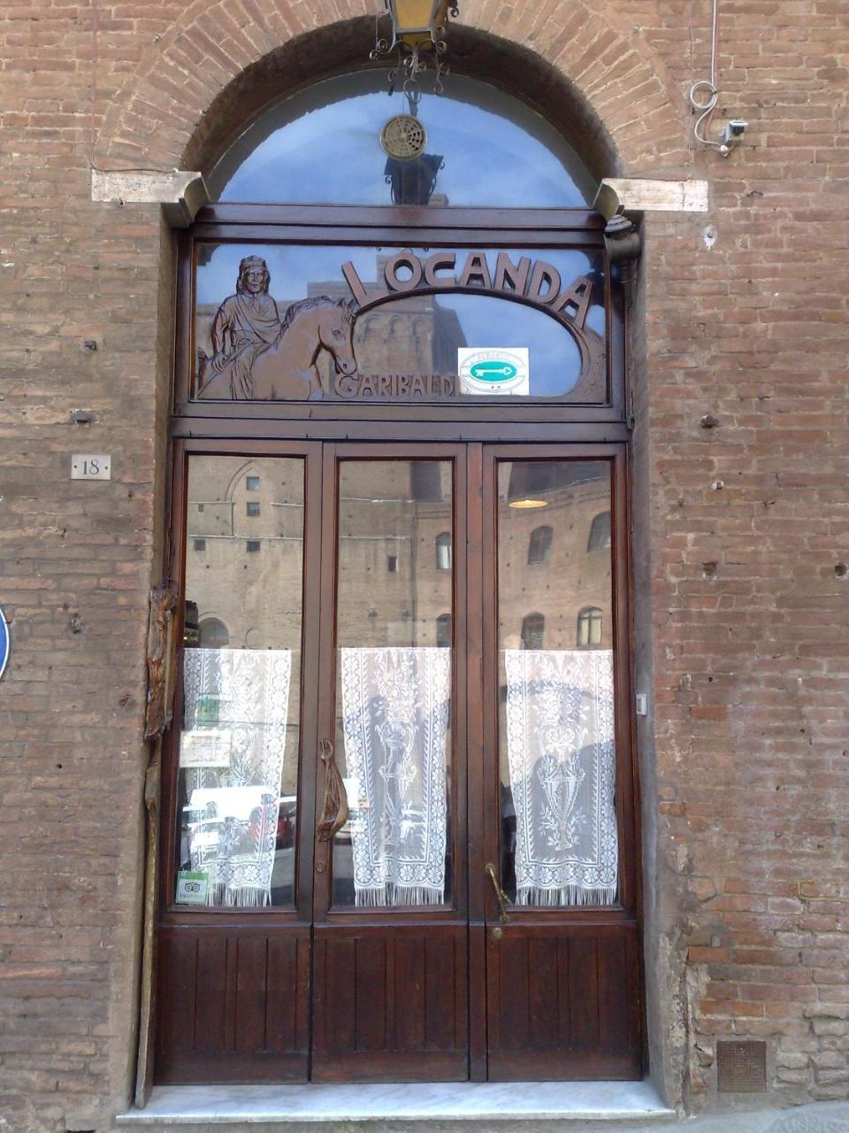 Albergo Locanda Garibaldi Siena Exterior photo